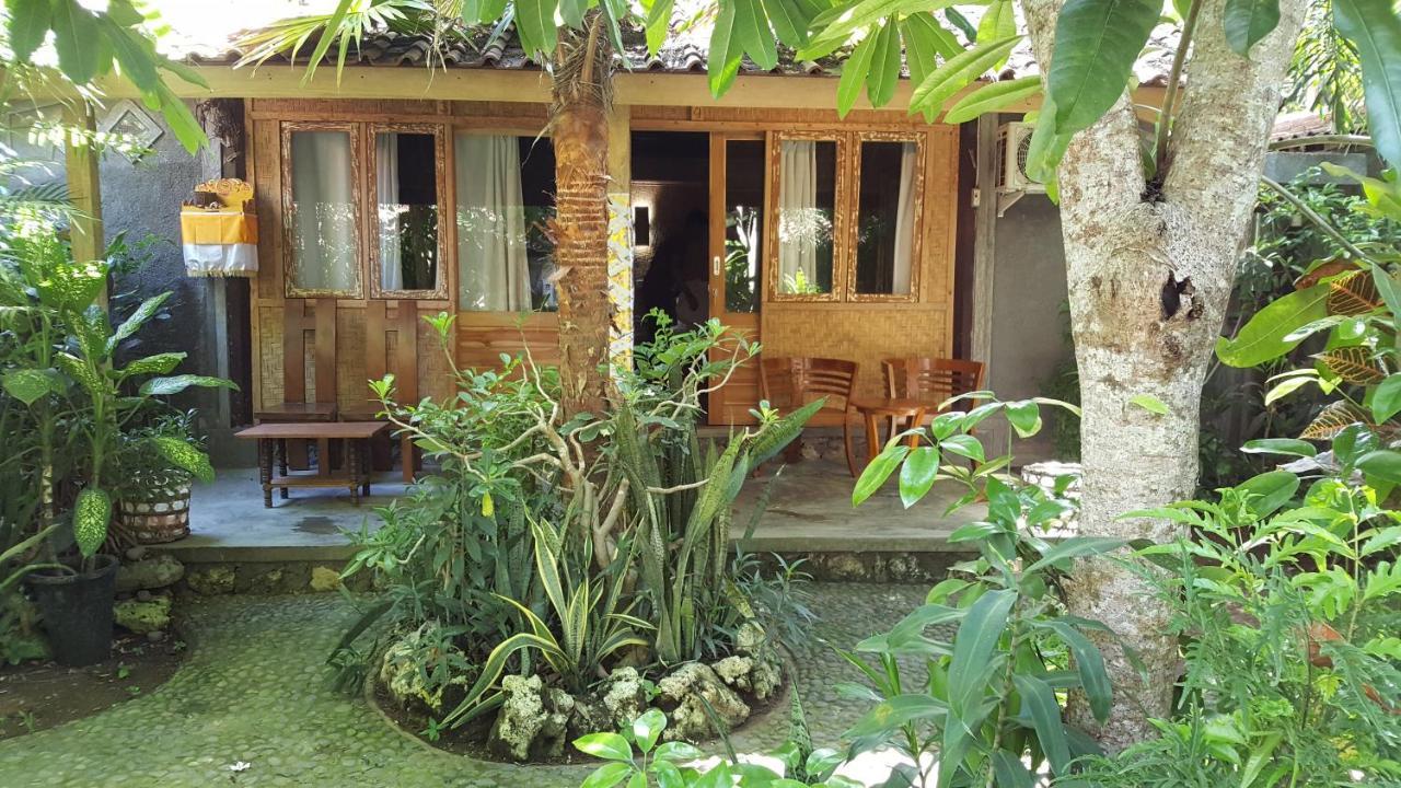 Segara Urip Apartment Negara  Exterior photo